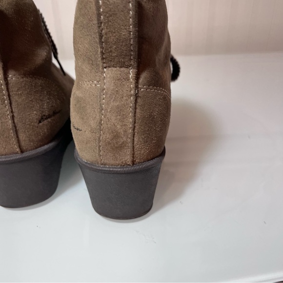Eddie Bauer Women's 8.5 Brown Suede Wedge Ankle Boots Lace up Hiker Chukka Boots - Picture 13 of 15